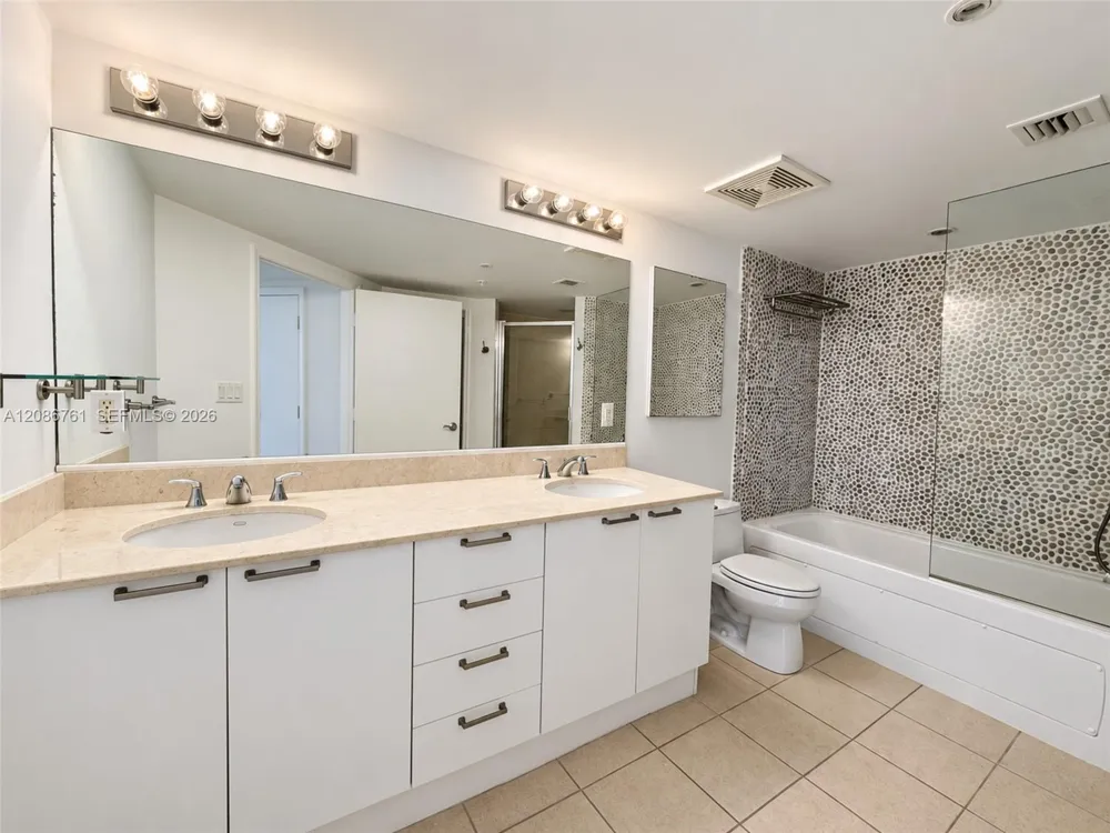 16699 Collins Ave #1610 Sunny Isles Beach, FL 33160