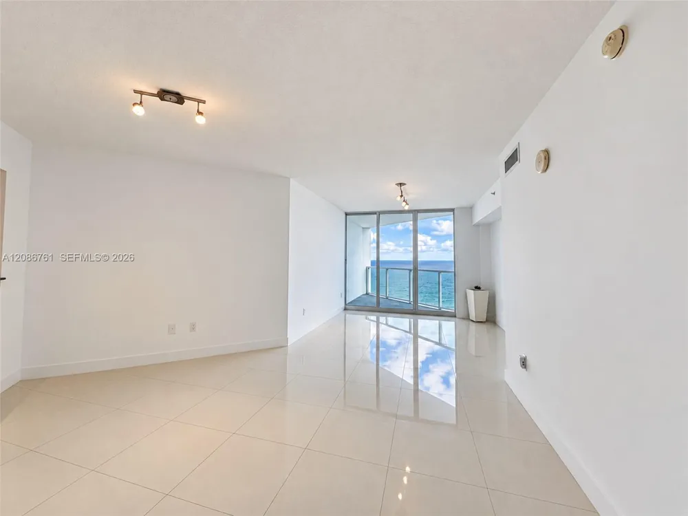 16699 Collins Ave #1610 Sunny Isles Beach, FL 33160