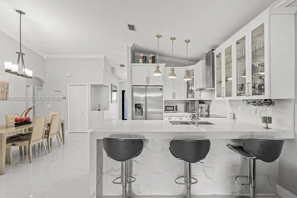 19953 NW 78th Ave Hialeah, FL 33015