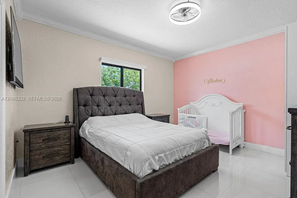 19953 NW 78th Ave Hialeah, FL 33015