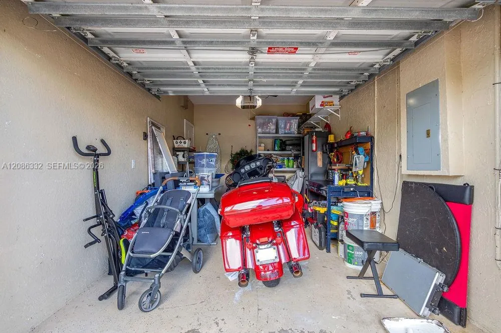 19953 NW 78th Ave Hialeah, FL 33015