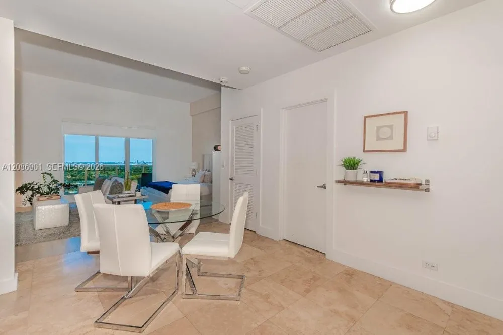 2301 Collins Ave #1630 Miami Beach, FL 33139