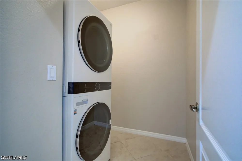 Ambrosia Lane #1108 Naples, FL 34119
