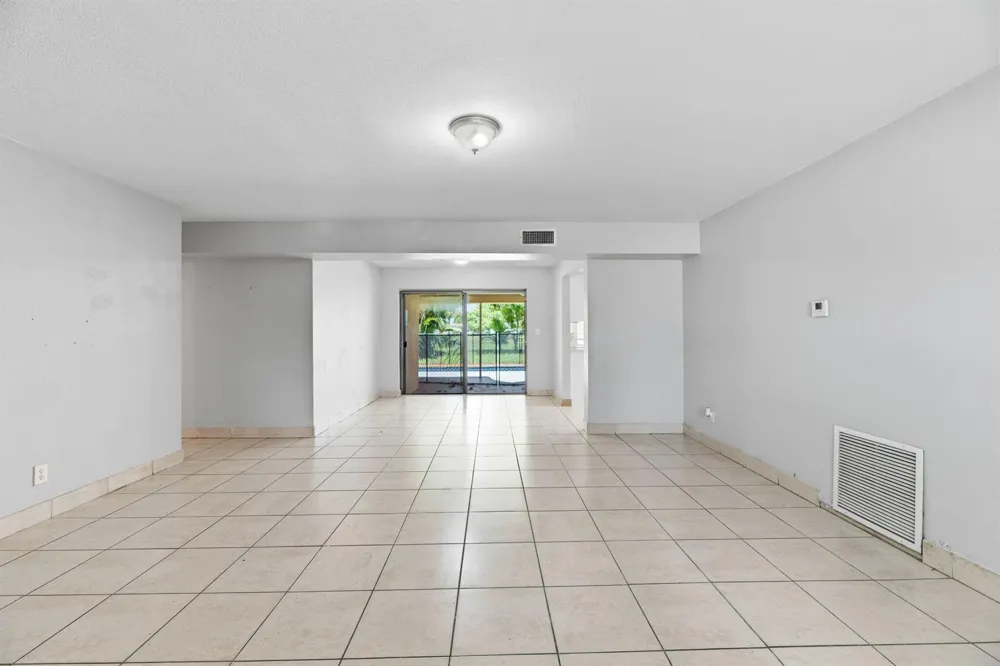 3427 NW 37TH STREET Lauderdale Lakes, FL 33309