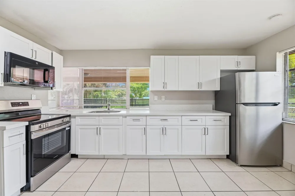 3427 NW 37TH STREET Lauderdale Lakes, FL 33309