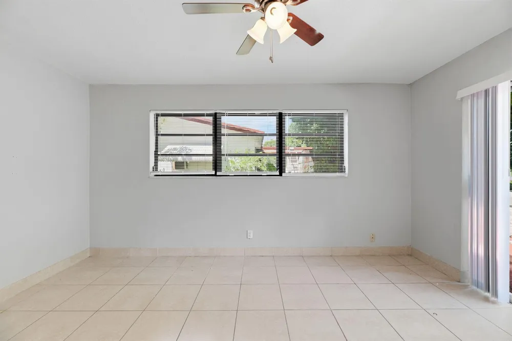 3427 NW 37TH STREET Lauderdale Lakes, FL 33309