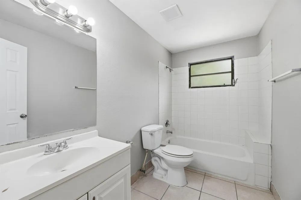 3427 NW 37TH STREET Lauderdale Lakes, FL 33309