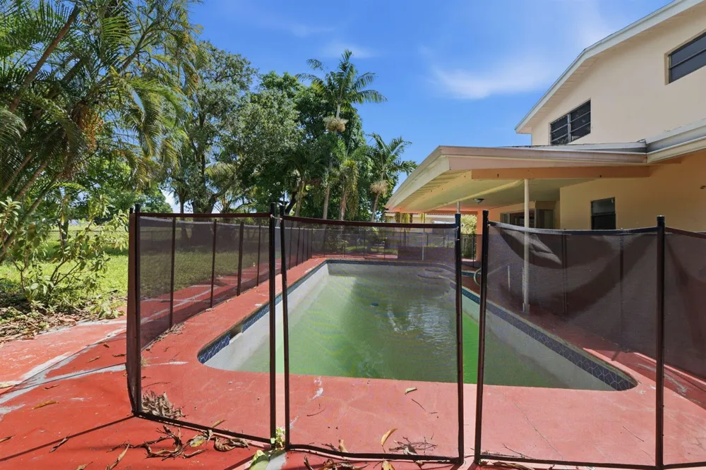 3427 NW 37TH STREET Lauderdale Lakes, FL 33309