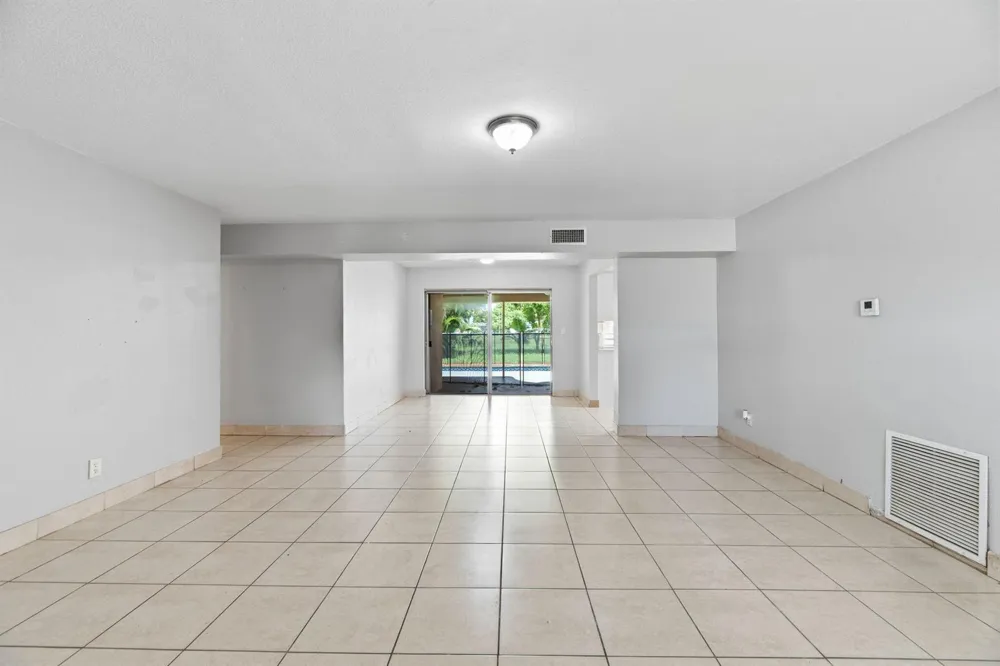 3427 NW 37TH STREET Lauderdale Lakes, FL 33309