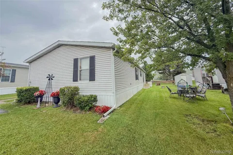 5192 W Annapolis Circle #128