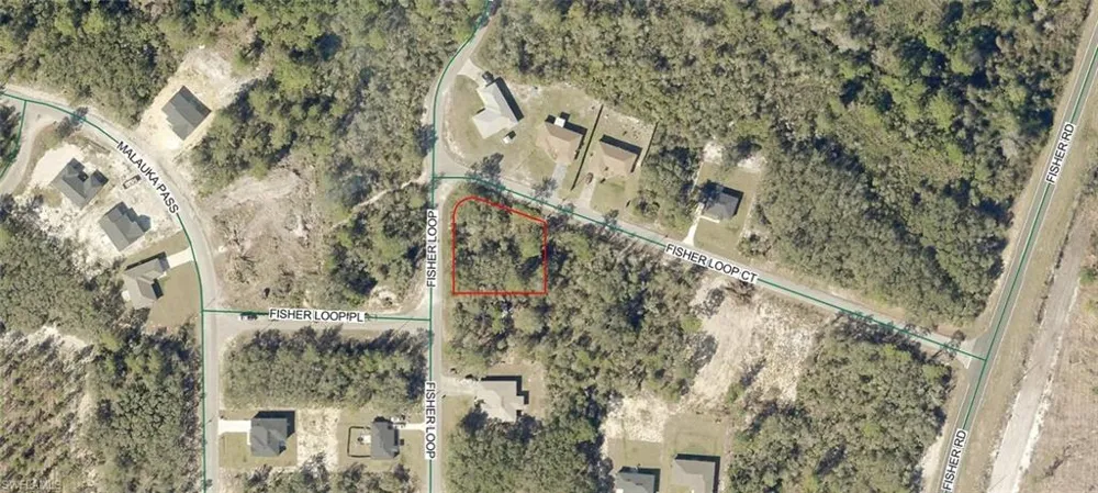9035 SW Fisher Loop Ocklawaha, FL 32179