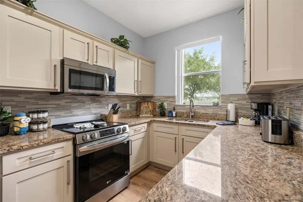 550 CALABRIA AVENUE Davenport, FL 33897