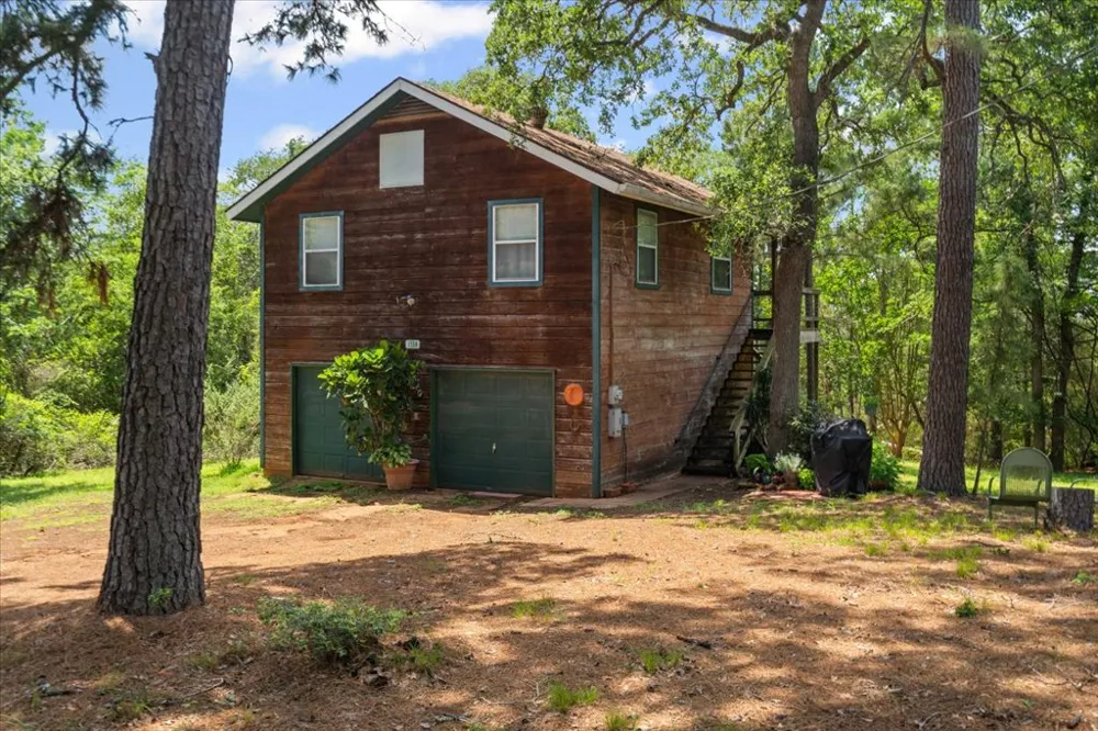 150 Copeland Hill Road Smithville, TX 78957