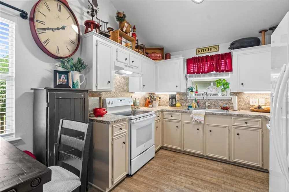 150 Copeland Hill Road Smithville, TX 78957