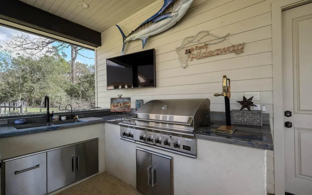 22474 Kmiec Road Hempstead, TX 77445