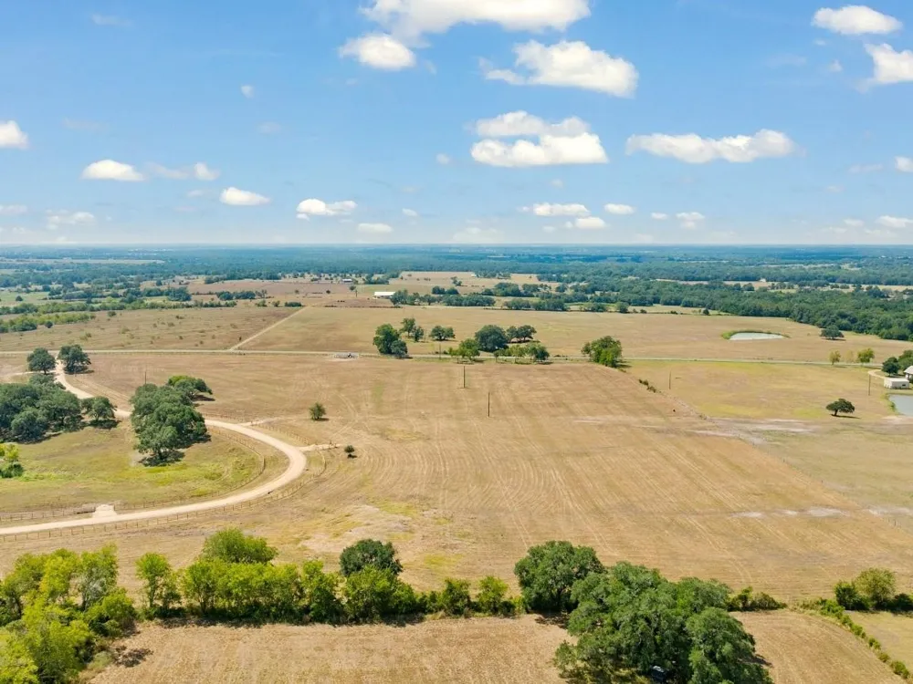 3153 Fm 956 Schulenburg, TX 78956