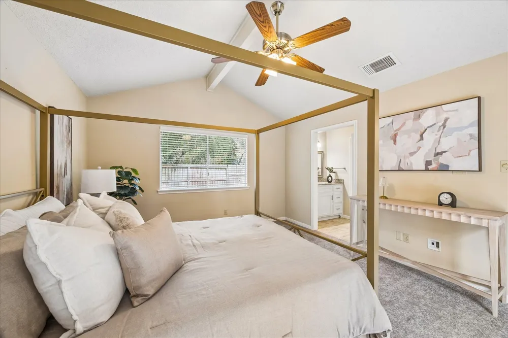 20 Edgewood Forest Court The Woodlands, TX 77381