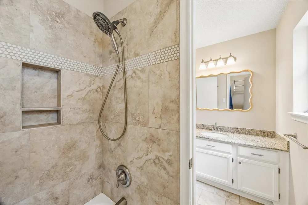 20 Edgewood Forest Court The Woodlands, TX 77381