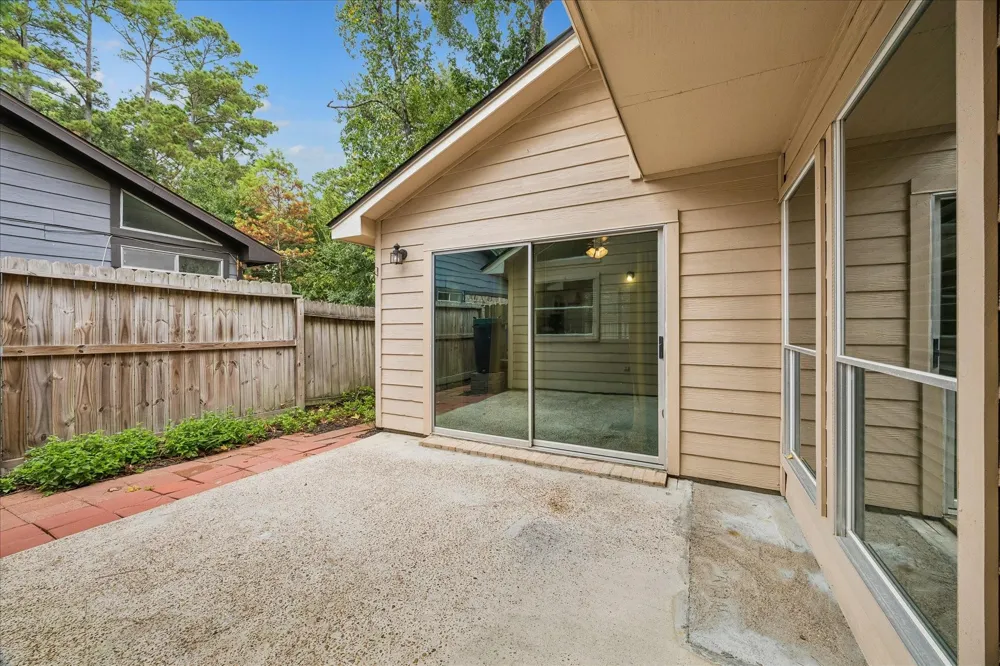 20 Edgewood Forest Court The Woodlands, TX 77381