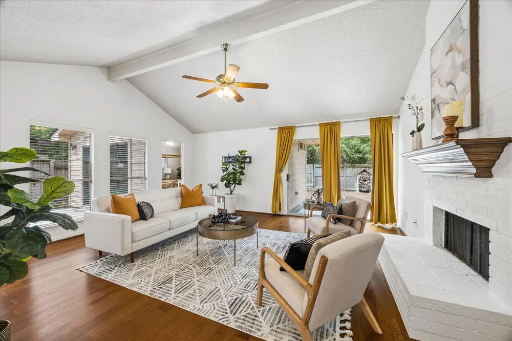 20 Edgewood Forest Court The Woodlands, TX 77381
