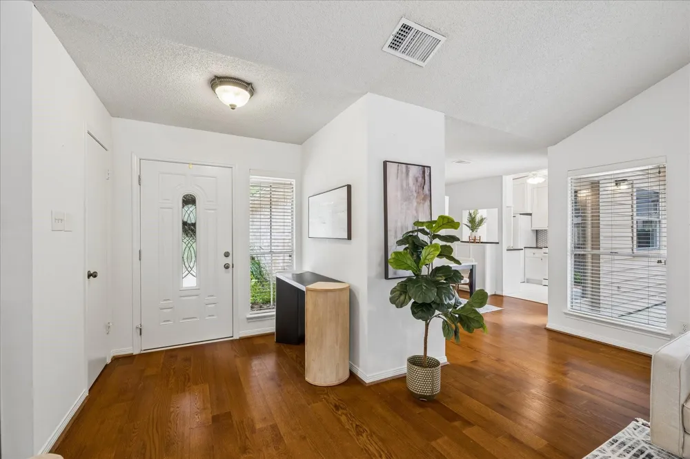20 Edgewood Forest Court The Woodlands, TX 77381