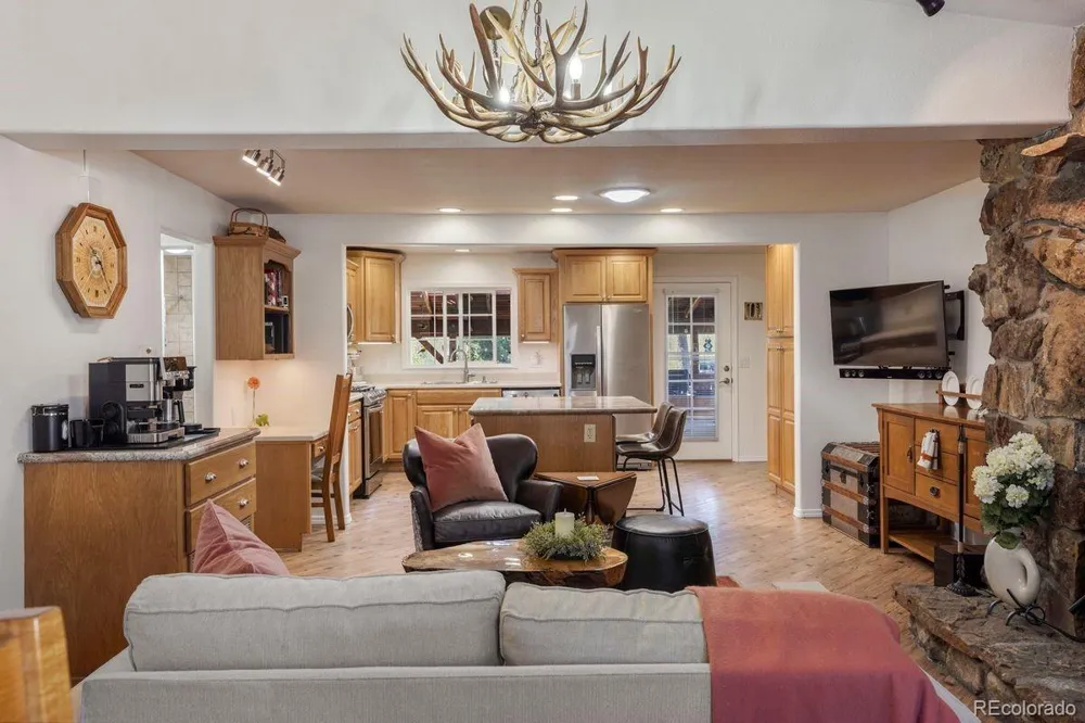 13290 Pinery Drive Colorado Springs, CO 80908