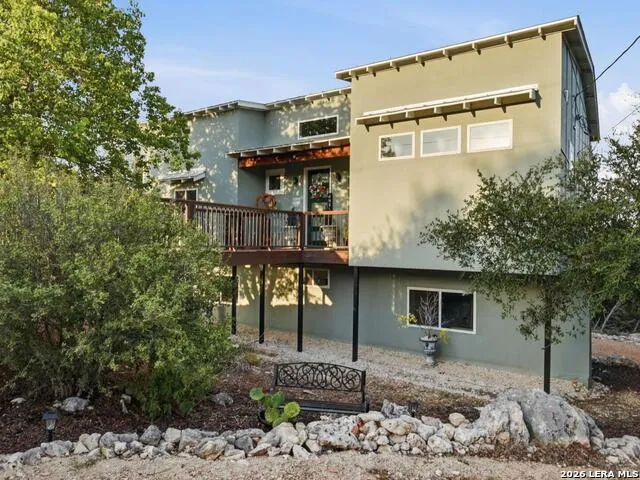 1040 ERIKA CRST Canyon Lake, TX 78133