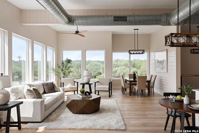2010 HOFFMANN LN New Braunfels, TX 78132