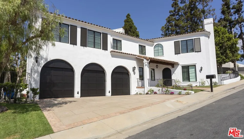 763 Patterson Place Los Angeles, CA 90272