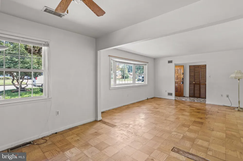 7916 DONELSON STREET Alexandria, VA 22309