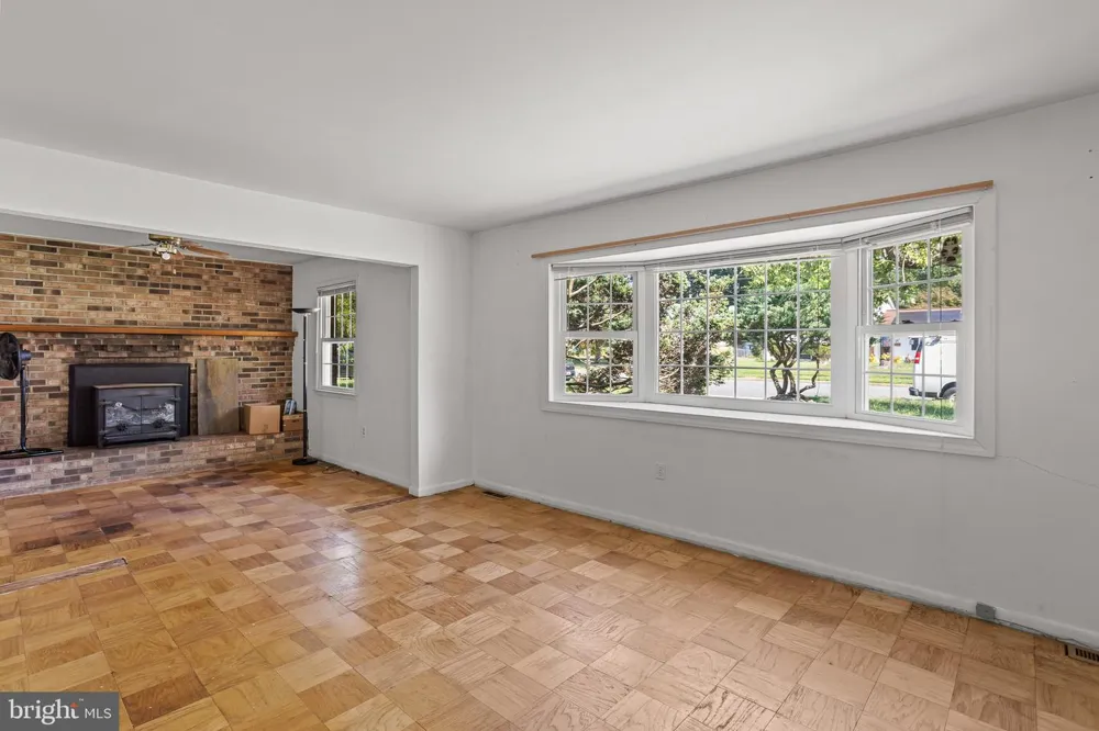 7916 DONELSON STREET Alexandria, VA 22309