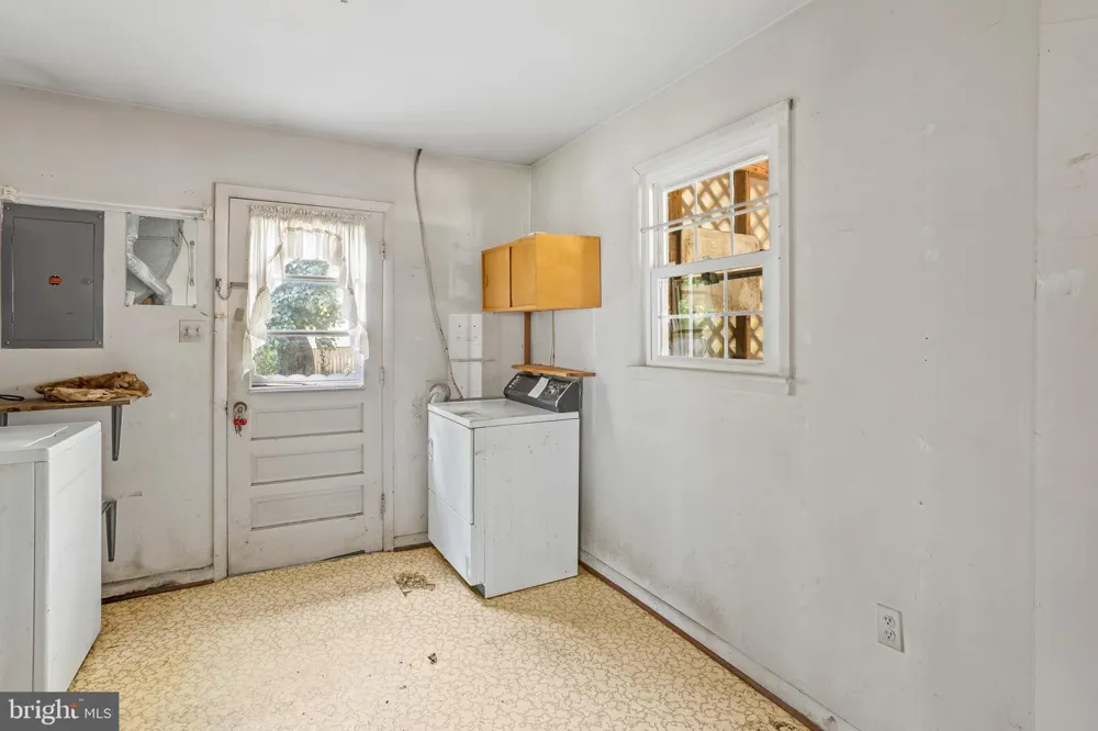 7916 DONELSON STREET Alexandria, VA 22309