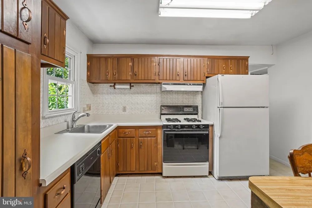 7916 DONELSON STREET Alexandria, VA 22309