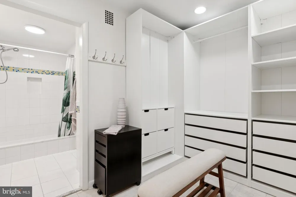 1880 COLUMBIA ROAD NW #204 Washington, DC 20009