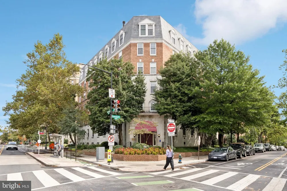 1880 COLUMBIA ROAD NW #204 Washington, DC 20009