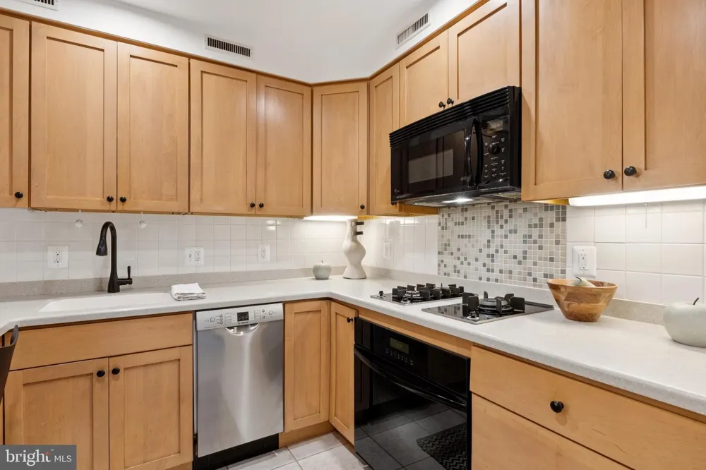 1880 COLUMBIA ROAD NW #204 Washington, DC 20009