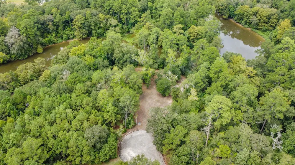 1 Farmcreek Drive Huffman, TX 77336