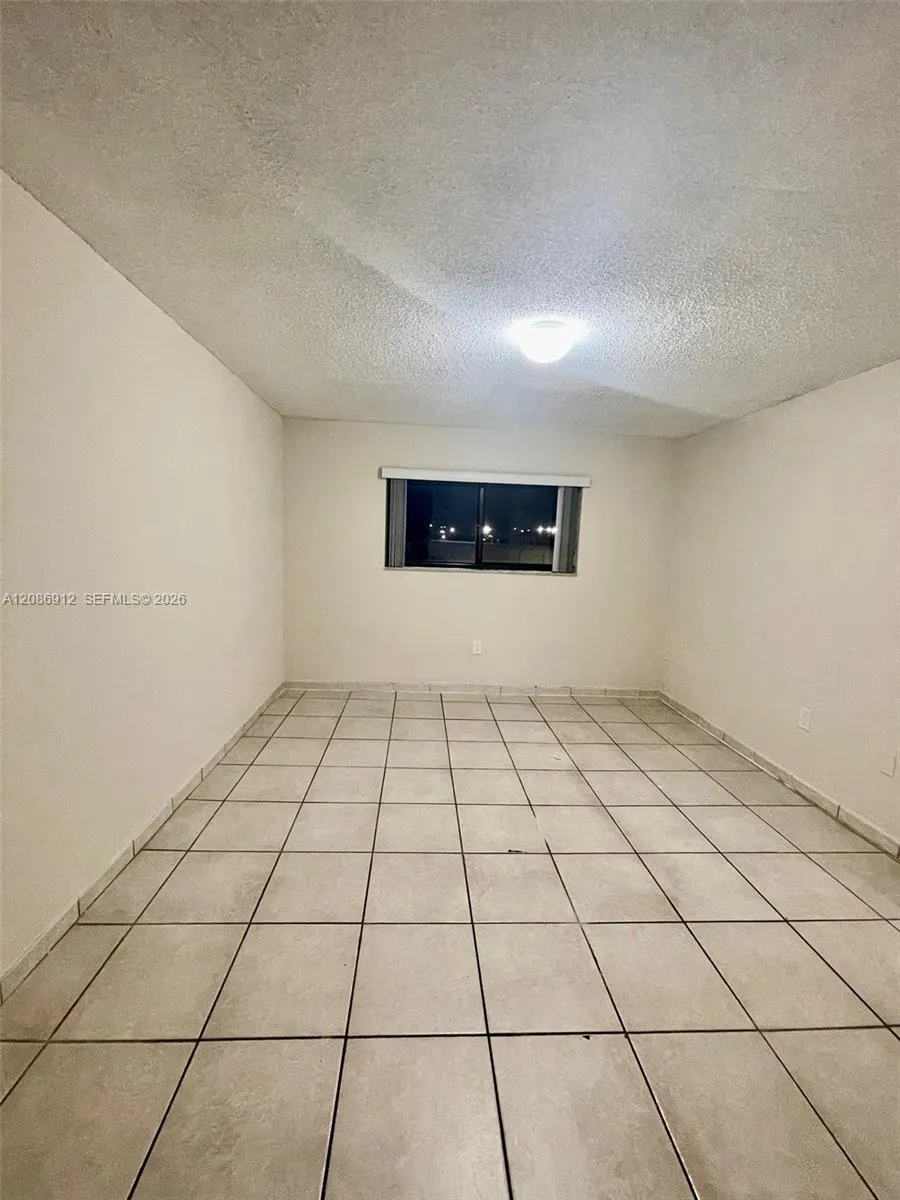 5825 W 25th Ct #311 Hialeah, FL 33016