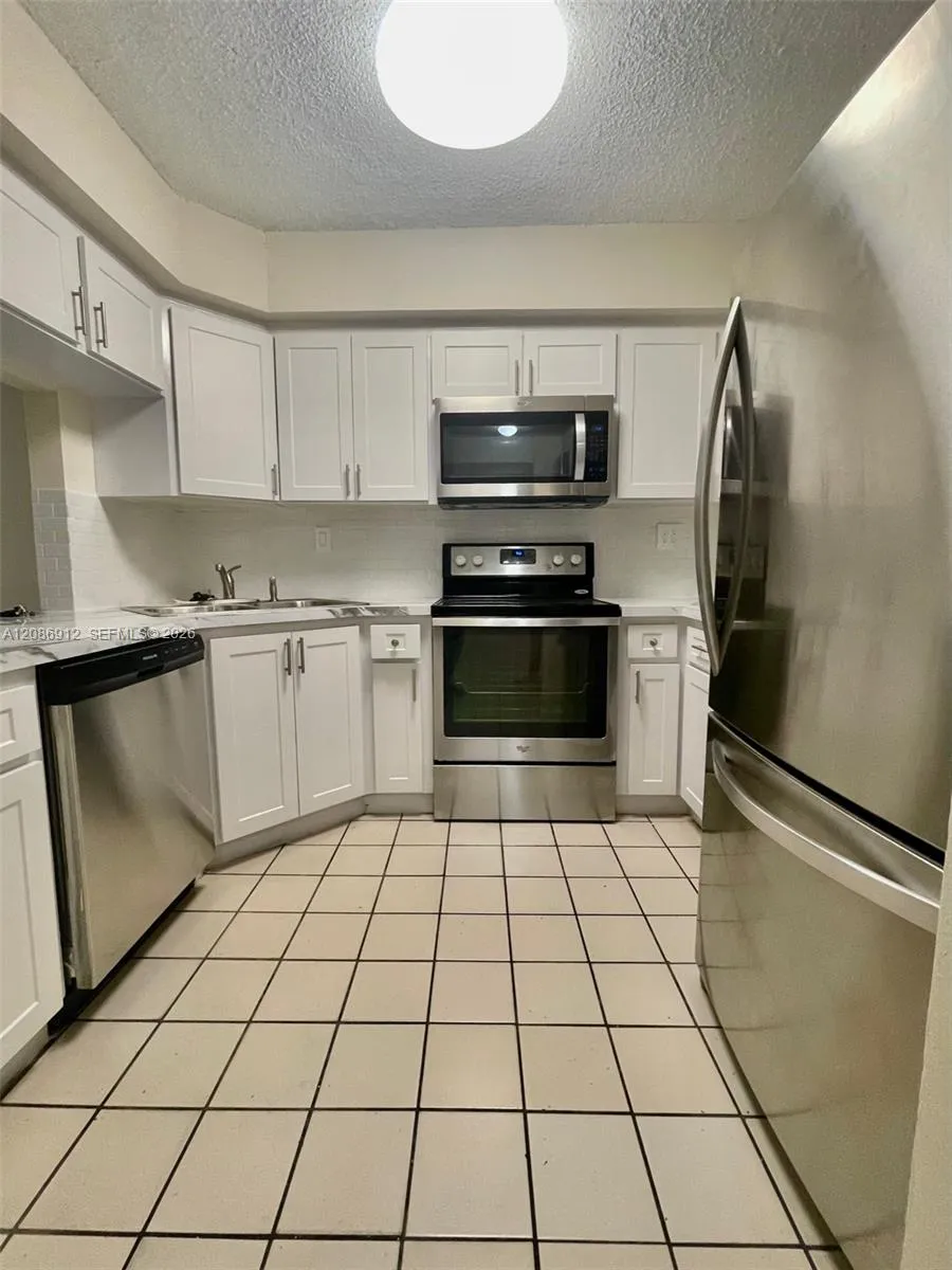 5825 W 25th Ct #311 Hialeah, FL 33016