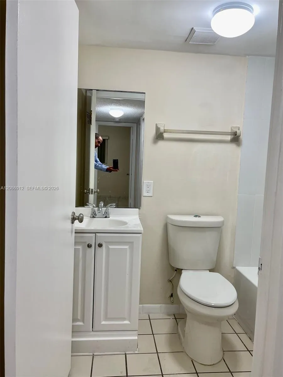 5825 W 25th Ct #311 Hialeah, FL 33016