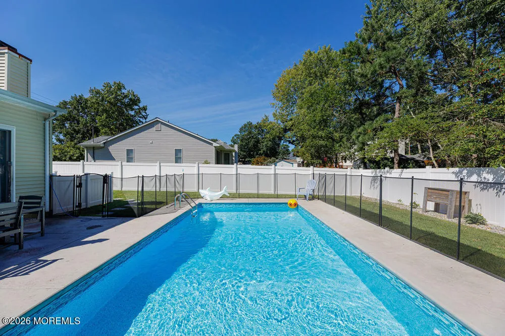1010 Mariner Avenue Manahawkin, NJ 08050