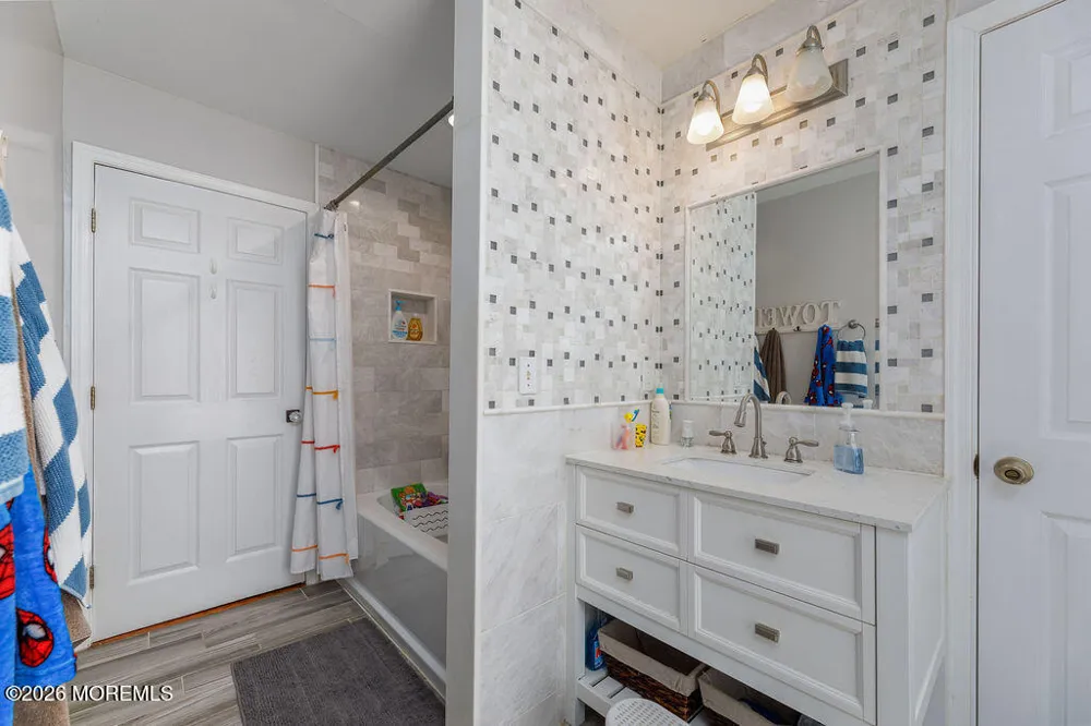 1010 Mariner Avenue Manahawkin, NJ 08050