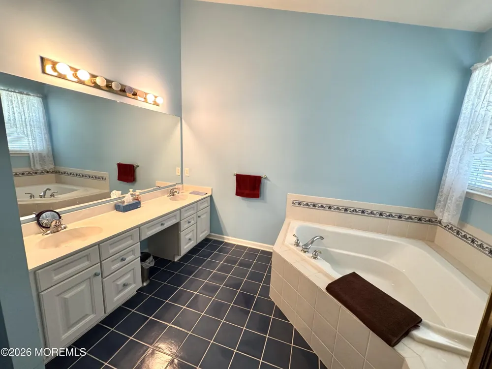 105 Golf View Drive Little Egg Harbor, NJ 08087