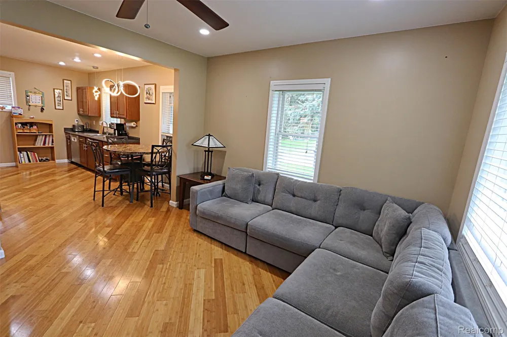 5018 E Grand River Road Webberville Village, MI 48892