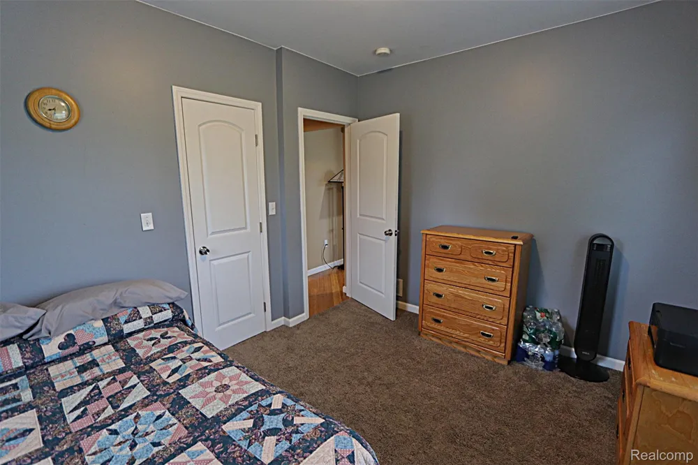 5018 E Grand River Road Webberville Village, MI 48892