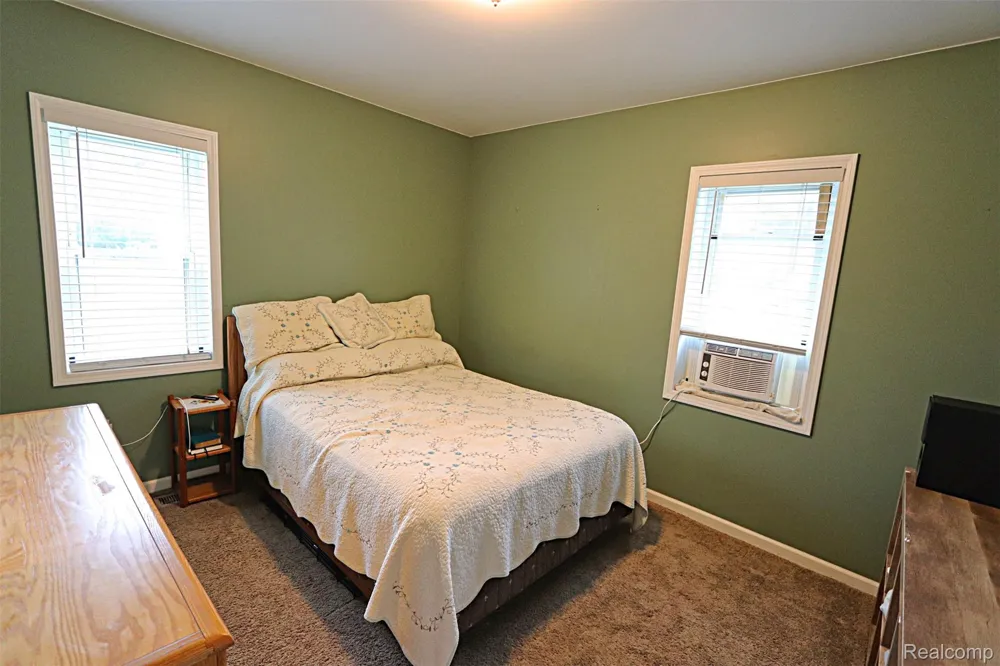 5018 E Grand River Road Webberville Village, MI 48892