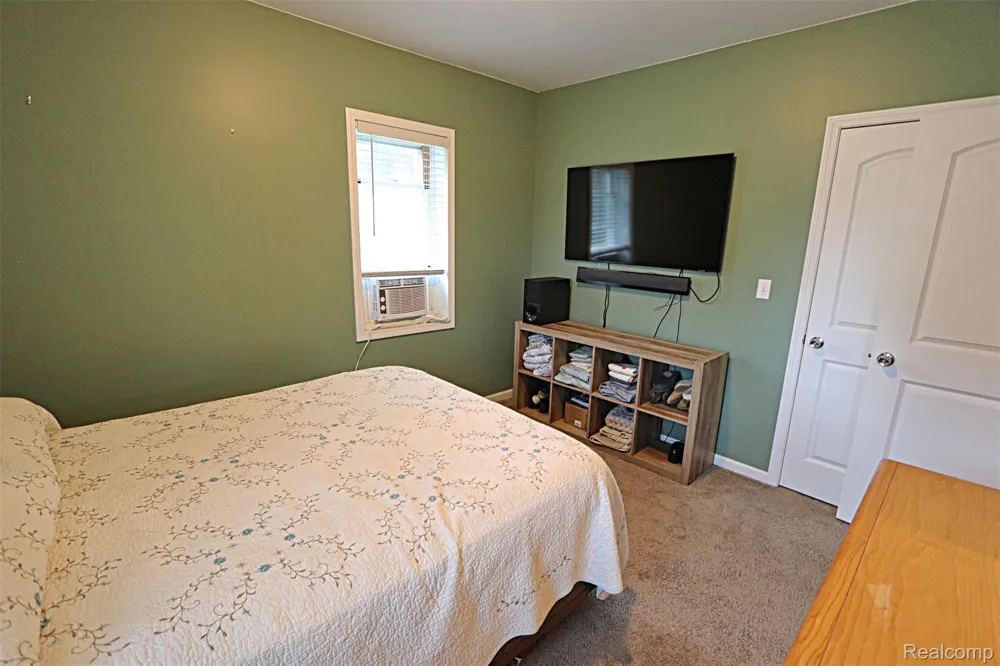 5018 E Grand River Road Webberville Village, MI 48892
