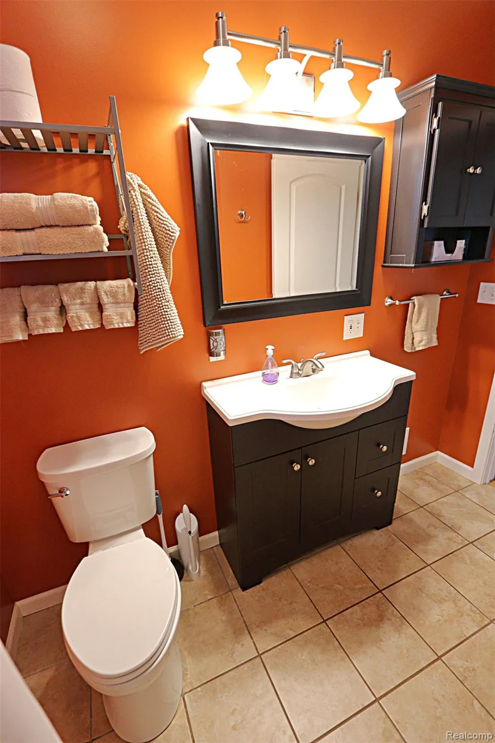 5018 E Grand River Road Webberville Village, MI 48892