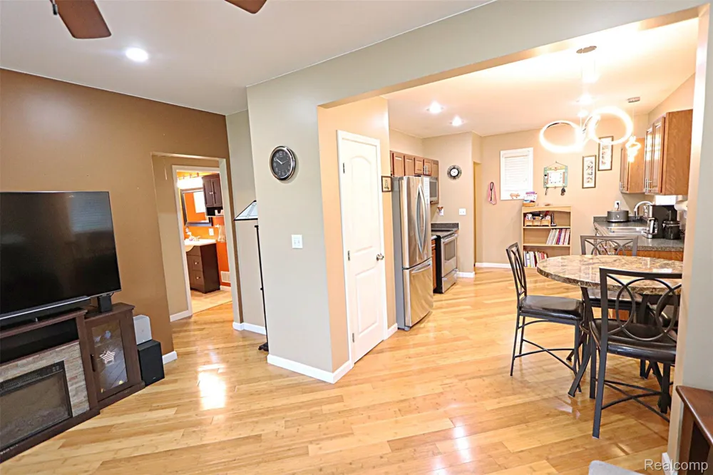 5018 E Grand River Road Webberville Village, MI 48892