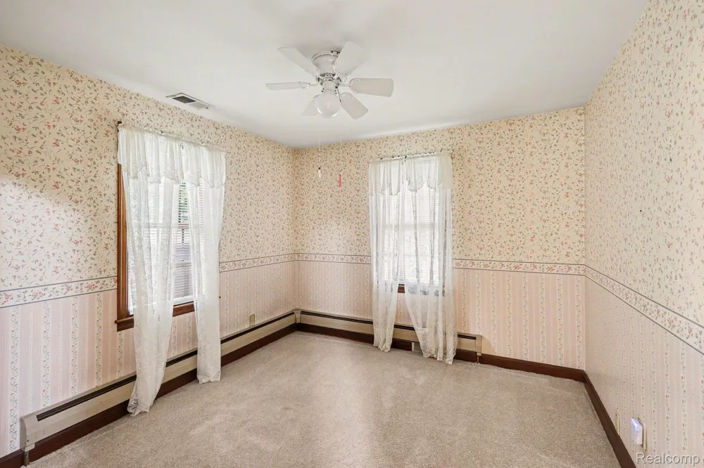 1030 W Livingston Road Highland Charter Township, MI 48357